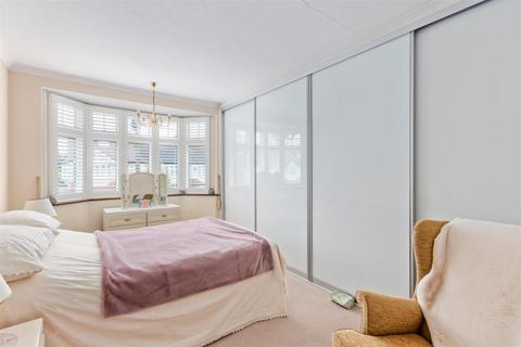 116 Westway, London, SW20 9LS
