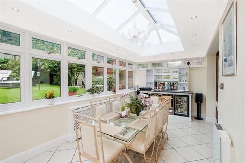 5 bedroom semi-detached house for sale, Amberley Road, Buckhurst Hill