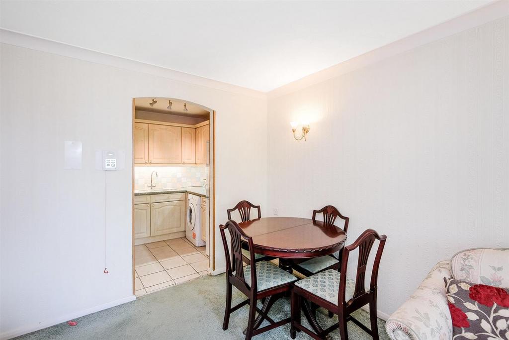 51 Ennerdale Court-9 rszd.jpg