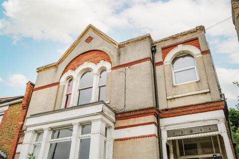 2 bedroom maisonette for sale, Browns Road, Walthamstow