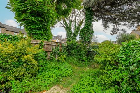 2 bedroom maisonette for sale, Browns Road, Walthamstow