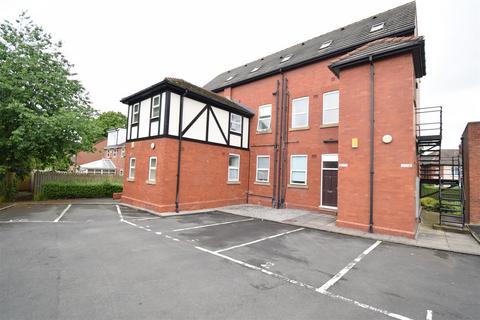 1 bedroom property to rent, The Gables, Wakefield WF1