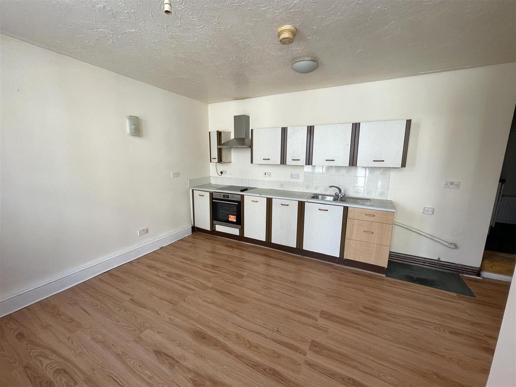 Living room 3.JPG