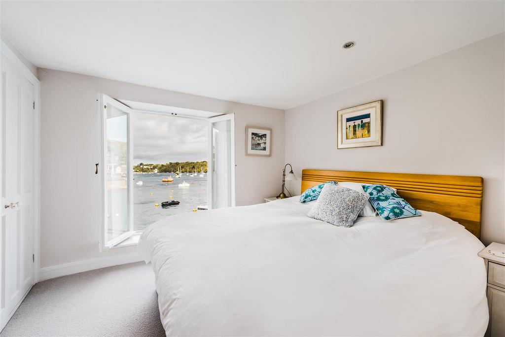 Waterfront-house-12.jpg