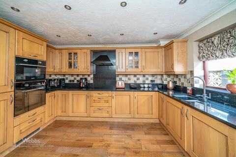 3 bedroom detached bungalow for sale, Wyndmill Crescent, West Bromwich B71