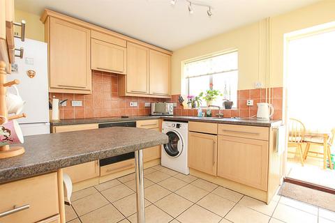 2 bedroom bungalow for sale, Jubilee Close, Isleham CB7