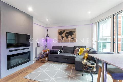 1 bedroom flat for sale, 6 Salamanca Place, Vauxhall London, SE1