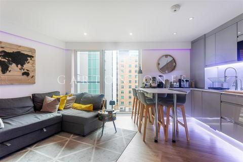 1 bedroom flat for sale, 6 Salamanca Place, Vauxhall London, SE1