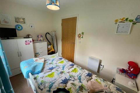 2 bedroom flat for sale, Ainderby Gardens, Northallerton