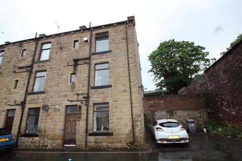 1 bedroom end of terrace house for sale, Carlinghow Hill, Batley