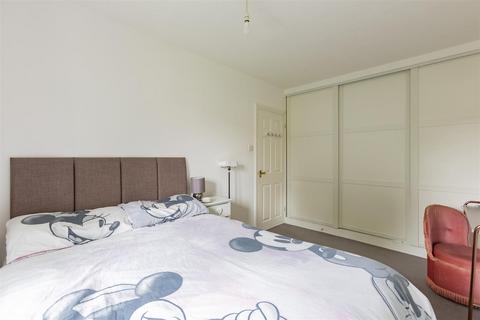 Flat 7, Tattershall Court Osbourne Road, Dartford, DA2 6RU