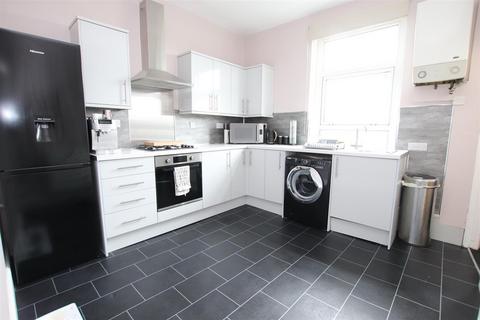 53 Hatfield Road, Bradford, BD2 4QX