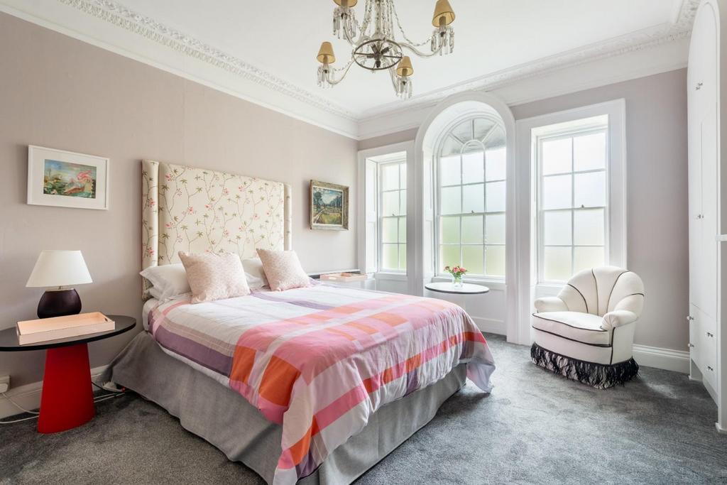 Flat B Lambridge Grange BA1 8 BE-16.jpg
