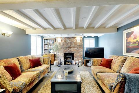 100 Bondgate, Castle Donington, Derby, DE74 2NR