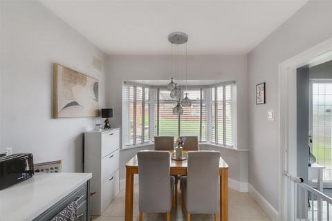 20 Dorterry Crescent, Ilkeston, DE7 4DT