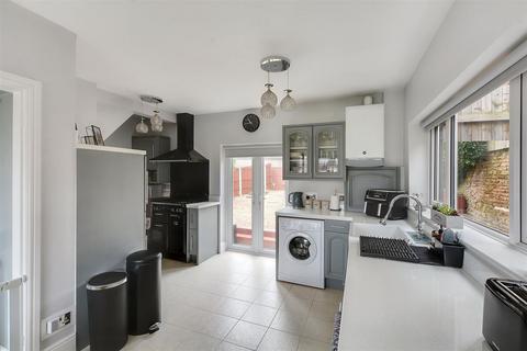 20 Dorterry Crescent, Ilkeston, DE7 4DT