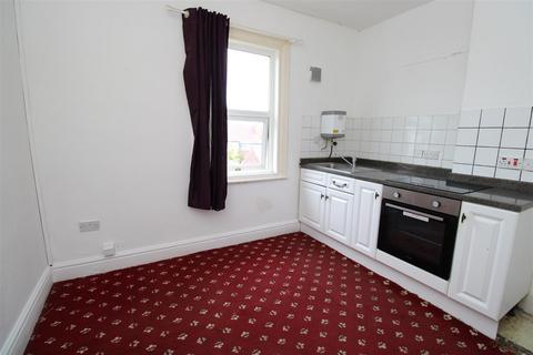 1 bedroom property to rent, 28 Shaftesbury Avenue, Blackpool