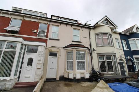 1 bedroom flat to rent, 28 Shaftesbury Avenue, Blackpool