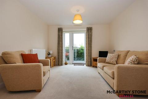 1 bedroom apartment for sale, Springfield Close, Stratford-Upon-Avon, Warwickshire, CV37 8GA