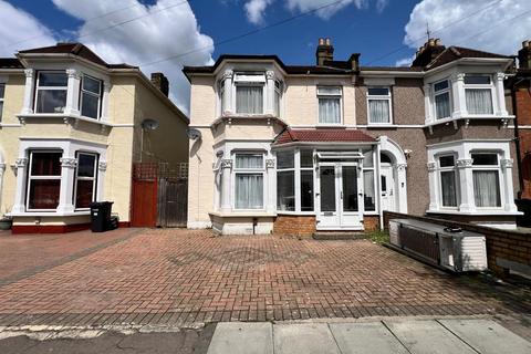 3 bedroom house for sale, Kinfauns Road, Ilford