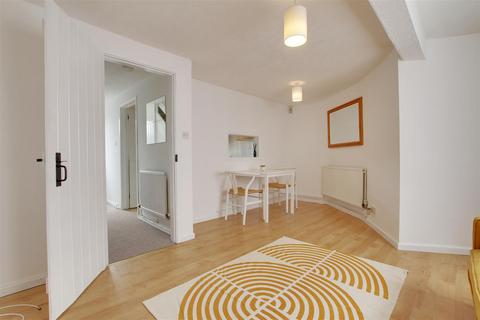 2 bedroom terraced house for sale, Chapel Court, St. Ives
