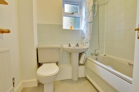 1 bedroom apartment to rent, Robbs Walk, St. Ives