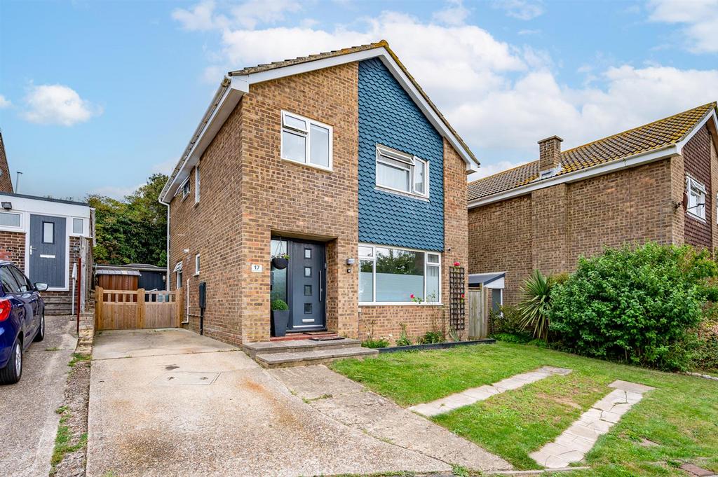 Balmoral Close, Seaford 4 bed detached house for sale £450,000