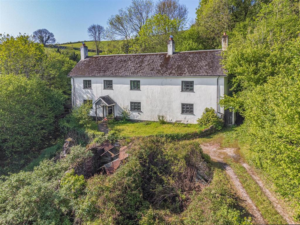 Edginswell Lane, Torquay 6 bed detached house £650,000