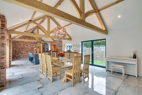 5 bedroom barn conversion for sale, Puddock Road, Warboys