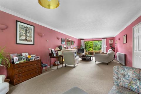 5 bedroom detached house for sale, Allsebrook Gardens, Evesham WR11