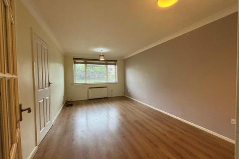 2 bedroom flat for sale, Windermere Court,Quantock Drive