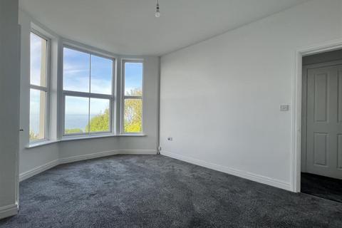 2 bedroom flat for sale, Castle Road, Scarborough