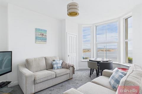 2 bedroom flat for sale, Castle Road, Scarborough