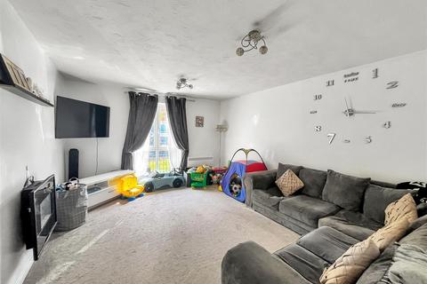 48 Taylor Close, Kingswood, Bristol, BS15 4BT