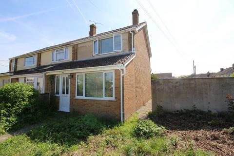 3 bedroom end of terrace house for sale, Substantial plot with easy access for Yatton railway station