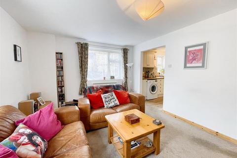 2 bedroom flat for sale, Lightwood Road, Buxton