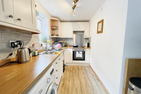 2 bedroom flat for sale, Lightwood Road, Buxton