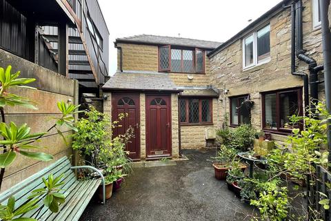 1 bedroom semi-detached house to rent, 10b Concert PlaceBuxtonDerbyshire