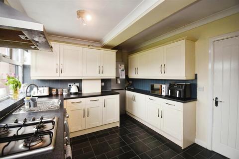 2 bedroom terraced house for sale, Ilford Road, Hull