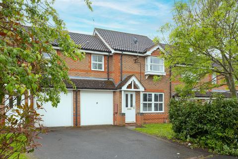 3 bedroom terraced house for sale, Wych Elm Road, Oadby, Leicester