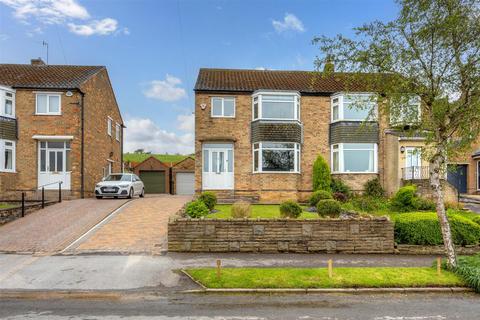 27 Longford Crescent, Sheffield, S17 4LJ