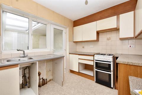 3 bedroom terraced house for sale, Southern Road, Eastbourne