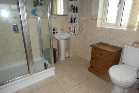 4 bedroom semi-detached house for sale, High Street, Eastrington, Goole