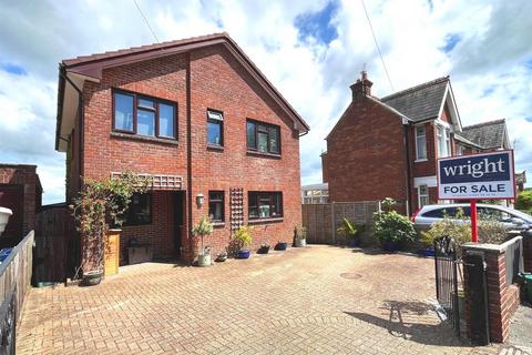 4 bedroom detached house for sale, Whitepit Lane, Newport