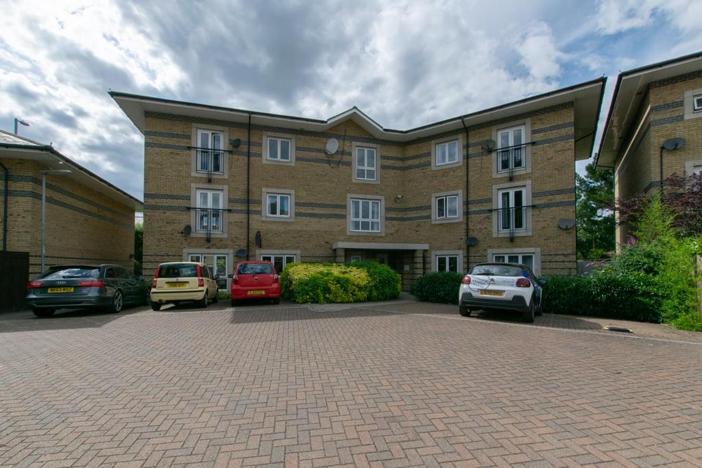 Longworth Avenue, Chesterton, Cambridge 3 bed apartment to rent £
