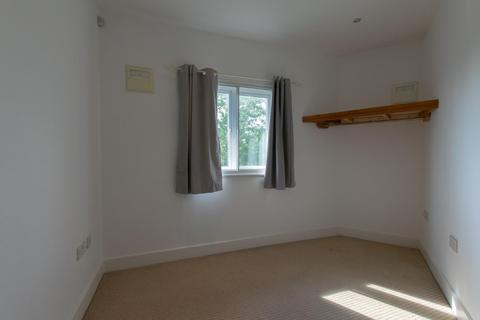 3 bedroom apartment to rent, Longworth Avenue, Chesterton, Cambridge