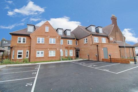 2 bedroom apartment to rent, Wrotham Road, Welling