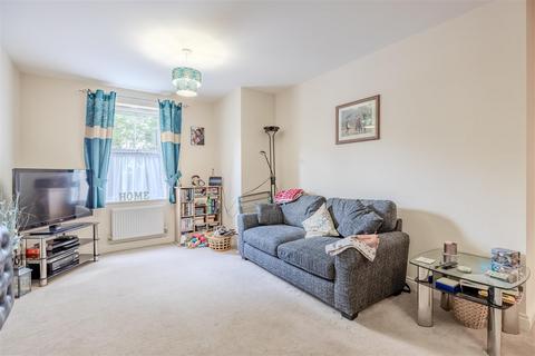 2 bedroom apartment for sale, Weir Gardens, Rayleigh