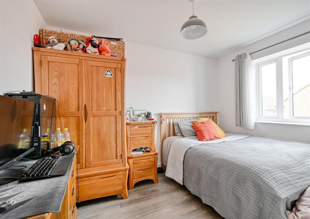 10 Greenford Drive-10.jpg