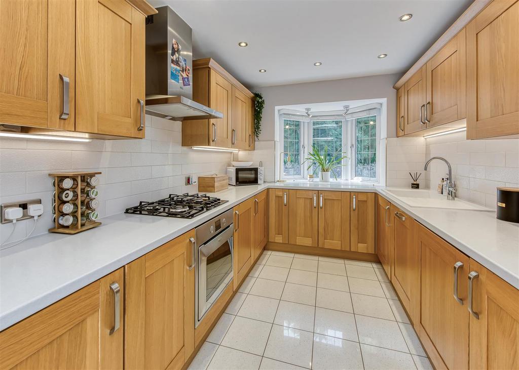 69a Finchfield Road kitchen JUL24.jpg